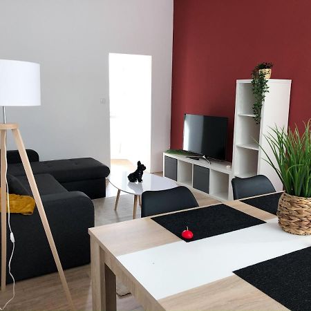 Grand Appartement Fonctionnel Proche Centre-Ville 索米尔 外观 照片